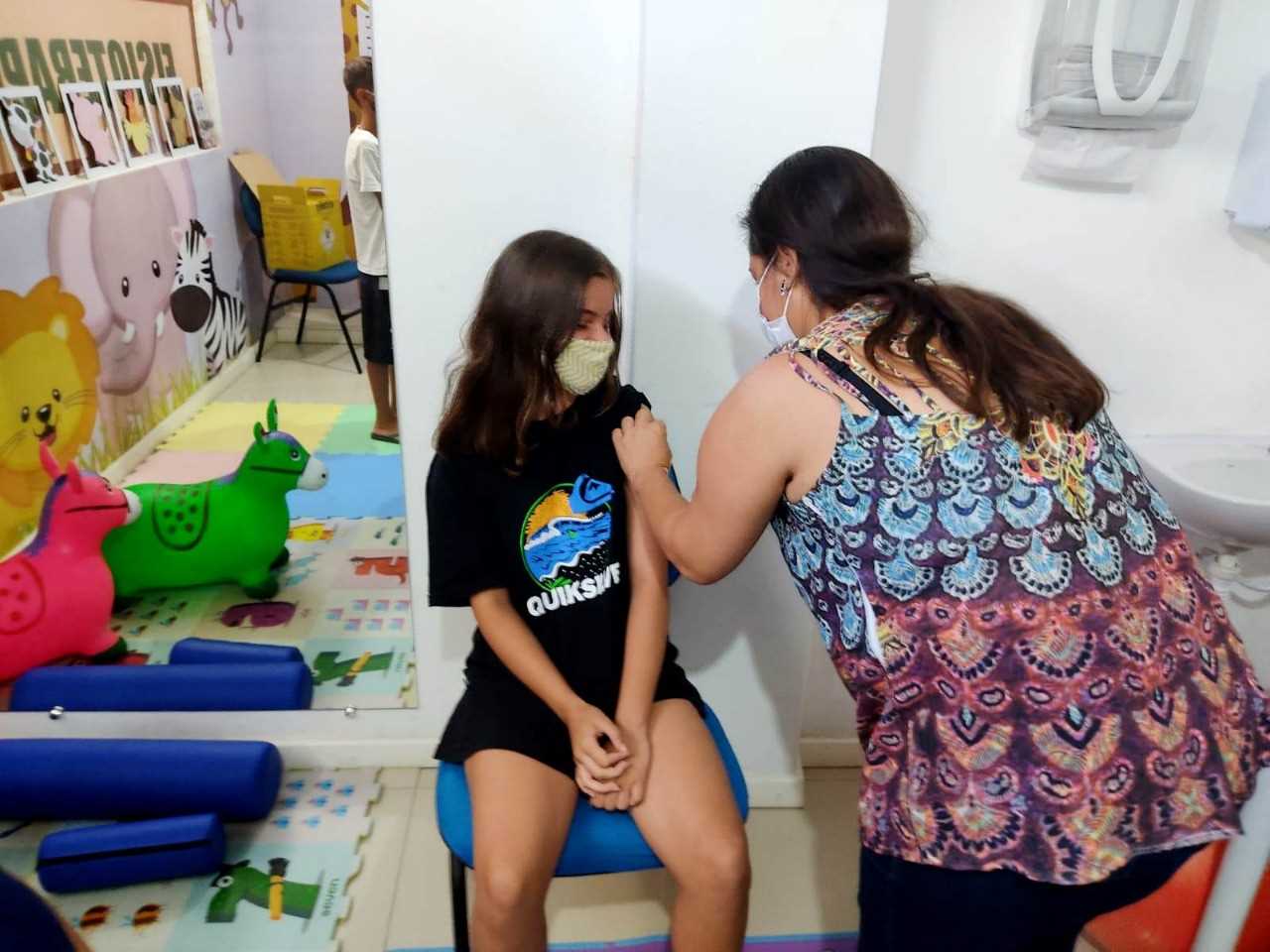 Camacã: Primeiro dia de vacinação em crianças é marcado com emoção